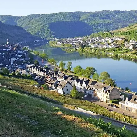 Moselkino Zell Mosel Semesterbostad
